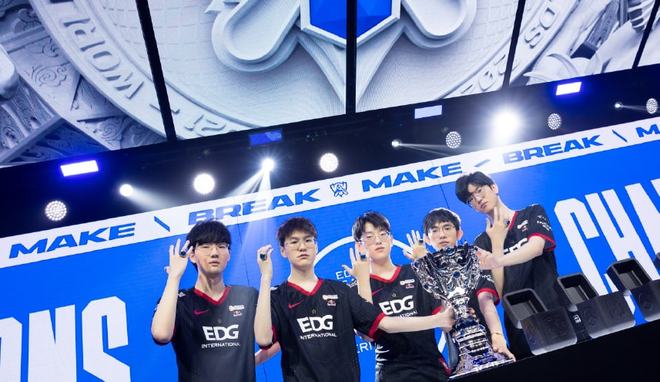 成为滕哈格 成为滕哈格