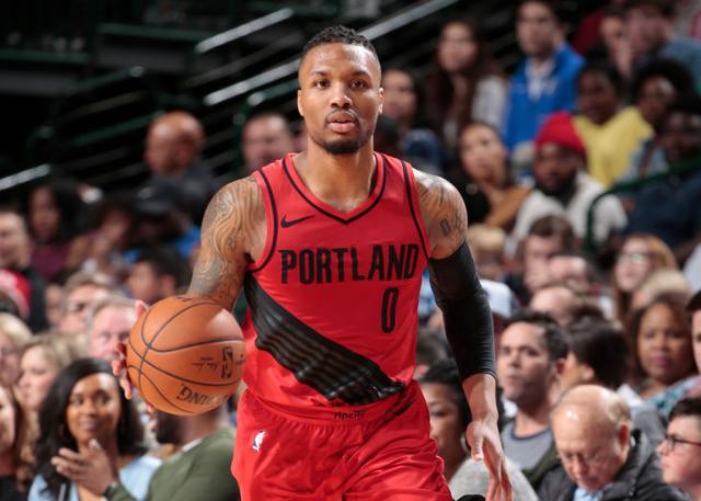 又能在场下 又能在场下