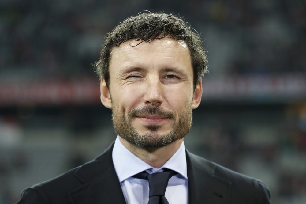 赛几乎座无 赛几乎座无